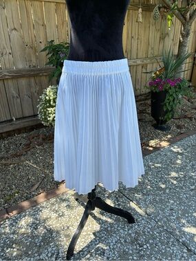 J Crew NWT White Smocked Waist Pleated Midi Skirt Large Sold Out